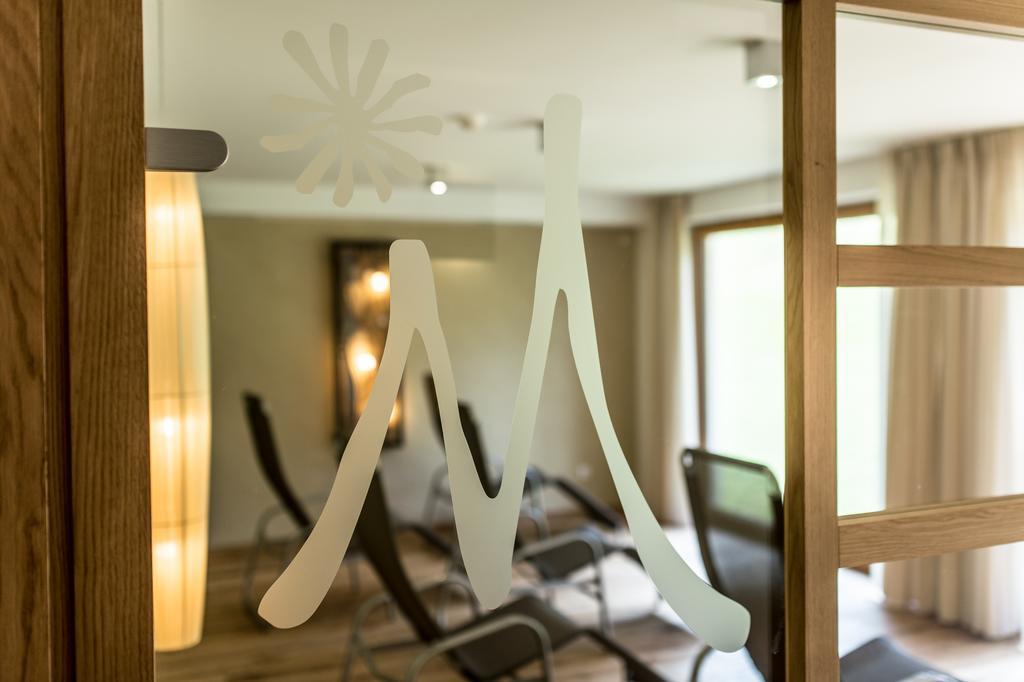 באדיה Hotel Miramonti מראה חיצוני תמונה